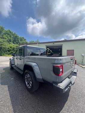 2020 Jeep Gladiator Overland
