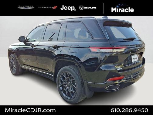 2025 Jeep Grand Cherokee Summit