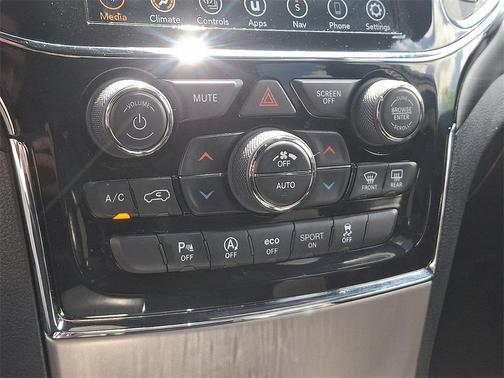2022 Jeep Grand Cherokee WK Laredo