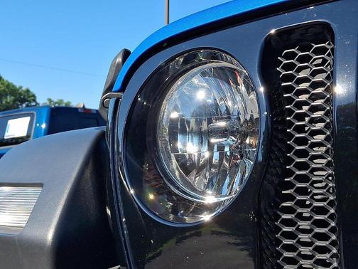 Hydro Blue Pearlcoat 2023 Jeep Wrangler Sport