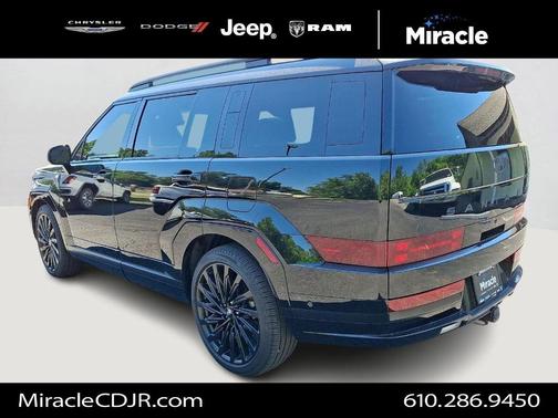 Phantom Black 2025 Hyundai SANTA FE Calligraphy
