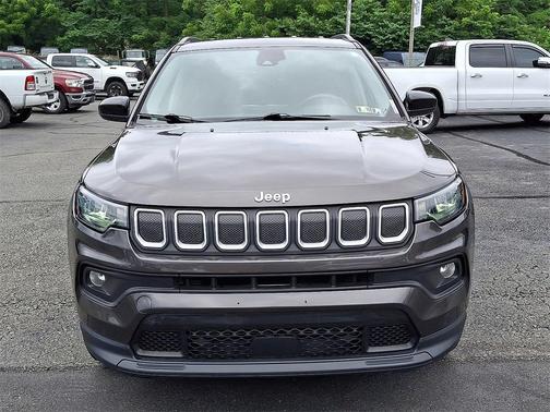2022 Jeep Compass Latitude Lux