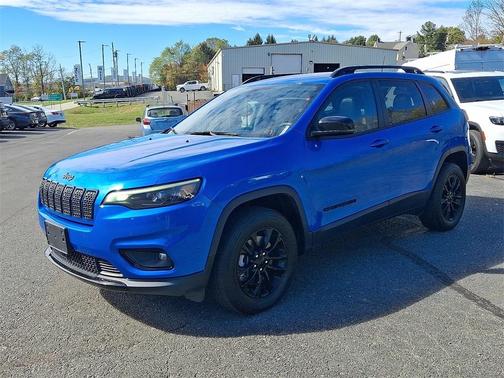 2023 Jeep Cherokee Altitude Lux