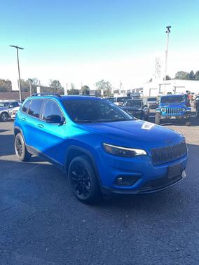 2023 Jeep Cherokee Altitude Lux