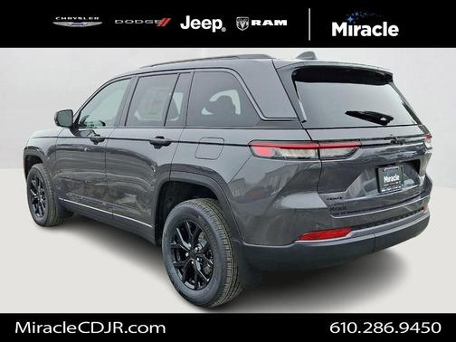 2026 Jeep Grand Cherokee Laredo