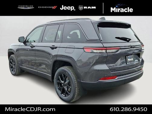 2026 Jeep Grand Cherokee Laredo