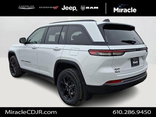 2026 Jeep Grand Cherokee Laredo