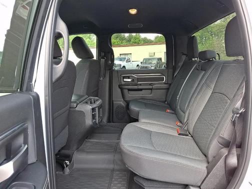 Bright White Clearcoat 2026 RAM 2500 Big Horn