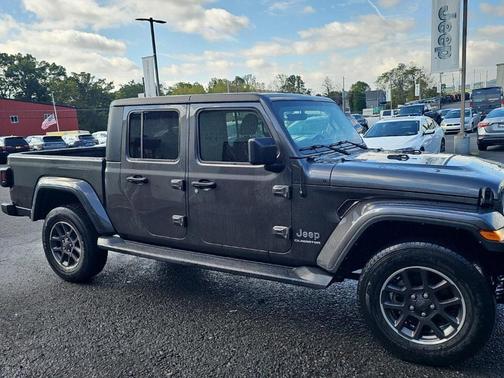 2022 Jeep Gladiator Overland