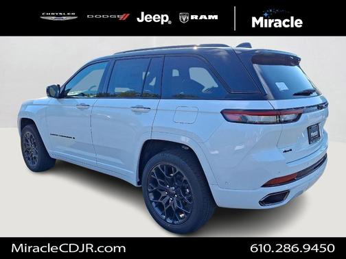 2025 Jeep Grand Cherokee Summit