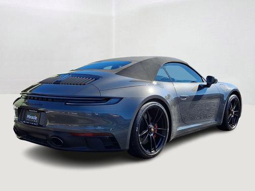 Agate Gray Metallic 2022 Porsche 911 Carrera 4 GTS