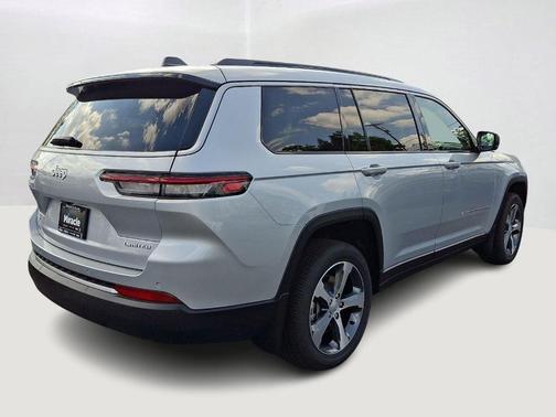 Silver Zynith 2026 Jeep Grand Cherokee L Limited