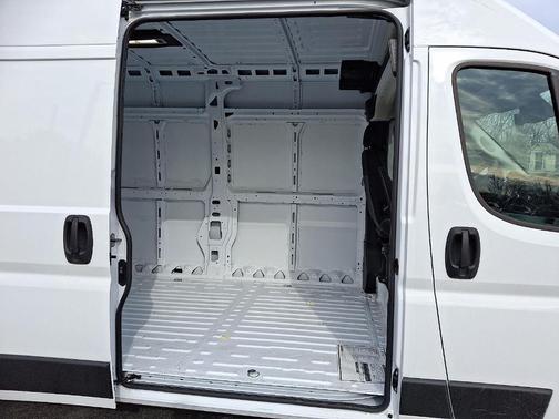 2026 RAM ProMaster 2500 High Roof