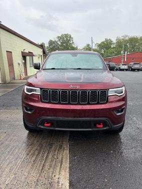Velvet Red Pearlcoat 2019 Jeep Grand Cherokee Trailhawk