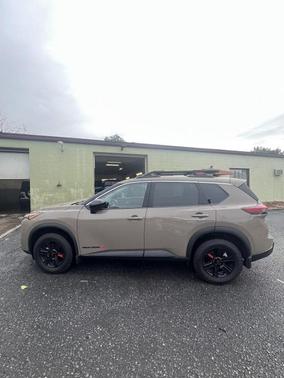 2025 Nissan Rogue Rock Creek