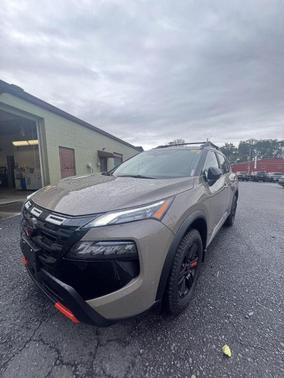 2025 Nissan Rogue Rock Creek