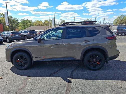 2025 Nissan Rogue Rock Creek