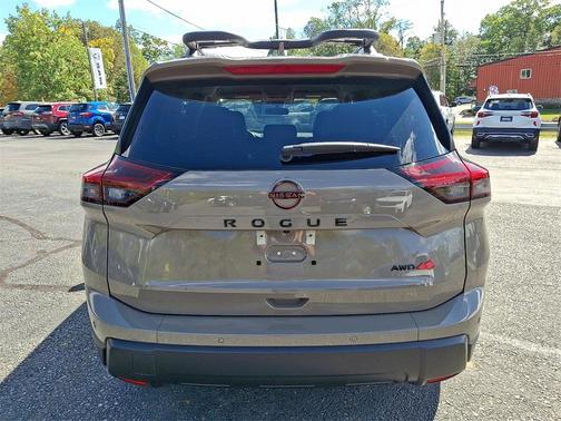 2025 Nissan Rogue Rock Creek
