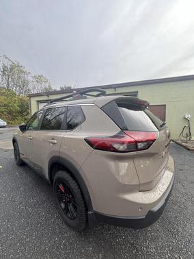 2025 Nissan Rogue Rock Creek