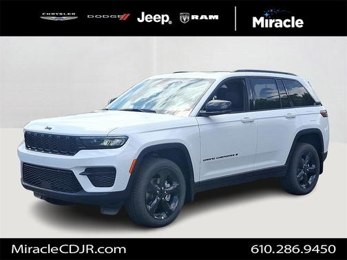 2025 Jeep Grand Cherokee Laredo