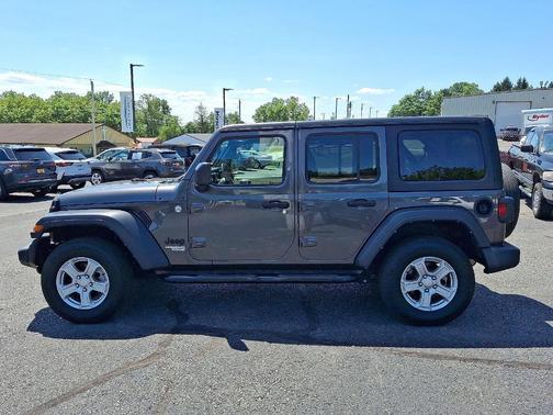 2021 Jeep Wrangler Unlimited Sport
