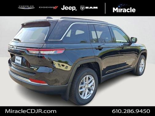 Diamond Black 2026 Jeep Grand Cherokee Laredo X