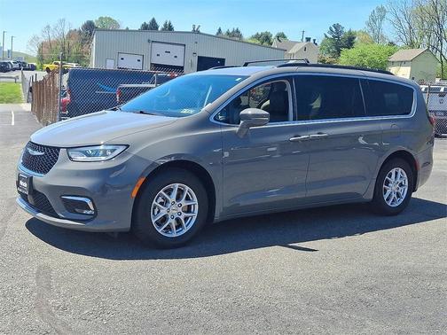 2022 Chrysler Pacifica Touring-L