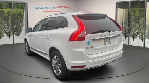 2016 Volvo XC60 T6 Drive-E