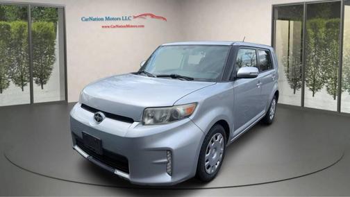 Classic Silver Metallic 2015 Scion xB 686 Parklan Edition