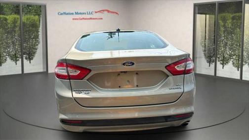 2016 Ford Fusion Hybrid SE