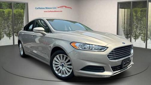 2016 Ford Fusion Hybrid SE