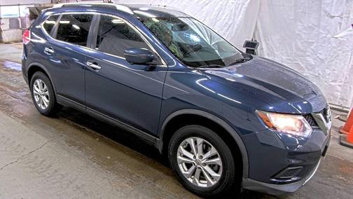 2016 Nissan Rogue SV