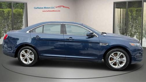 2017 Ford Taurus SEL