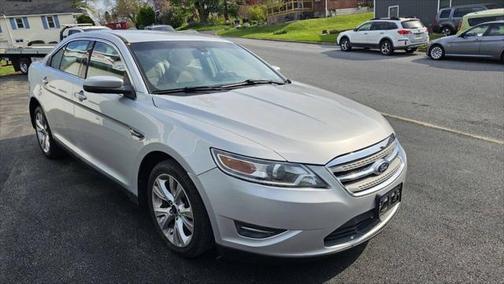 2010 Ford Taurus SEL