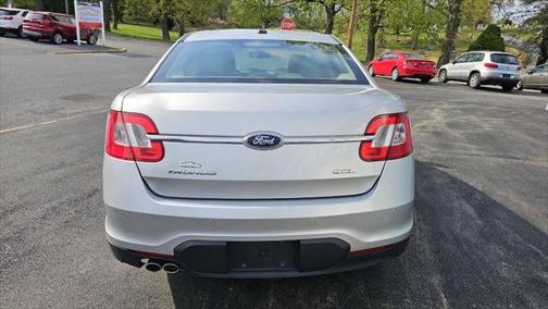 2010 Ford Taurus SEL