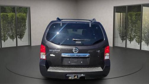 2012 Nissan Pathfinder LE