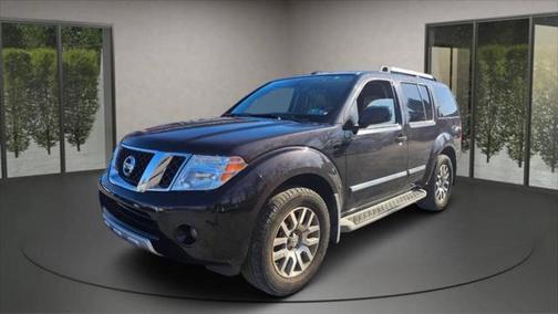 2012 Nissan Pathfinder LE
