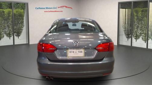 Platinum Gray Metallic 2014 Volkswagen Jetta Auto S