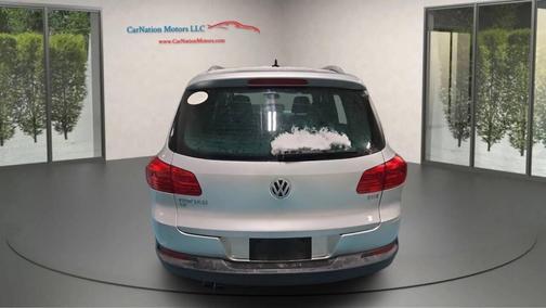 2016 Volkswagen Tiguan SE