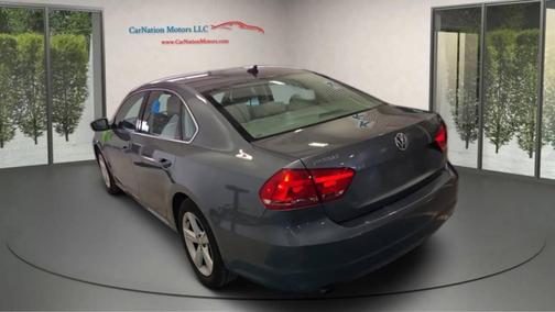 2014 Volkswagen Passat 1.8T S