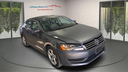 2014 Volkswagen Passat 1.8T S