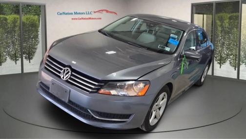 2014 Volkswagen Passat 1.8T S