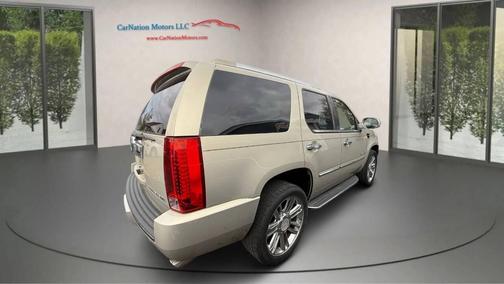 2012 Cadillac Escalade Luxury