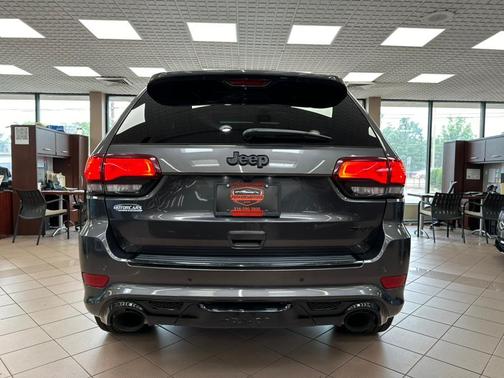 2020 Jeep Grand Cherokee SRT