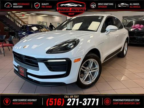Carrara White Metallic 2024 Porsche Macan Macan