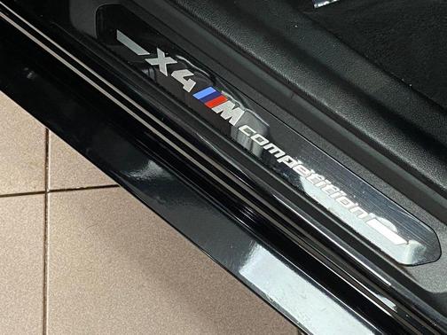 Black Sapphire Metallic 2021 BMW X4 M AWD