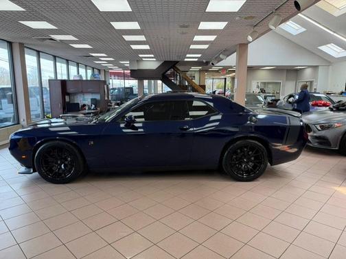 2017 Dodge Challenger R/T 392
