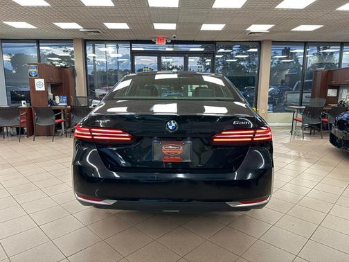 2024 BMW 530 530i xDrive Sedan