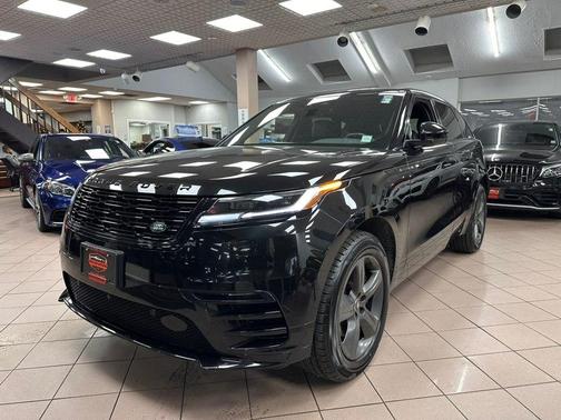 2025 Land Rover Range Rover Velar P250 Dynamic SE