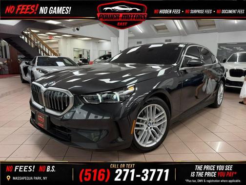 Dark Graphite Metallic 2024 BMW 530 i xDrive